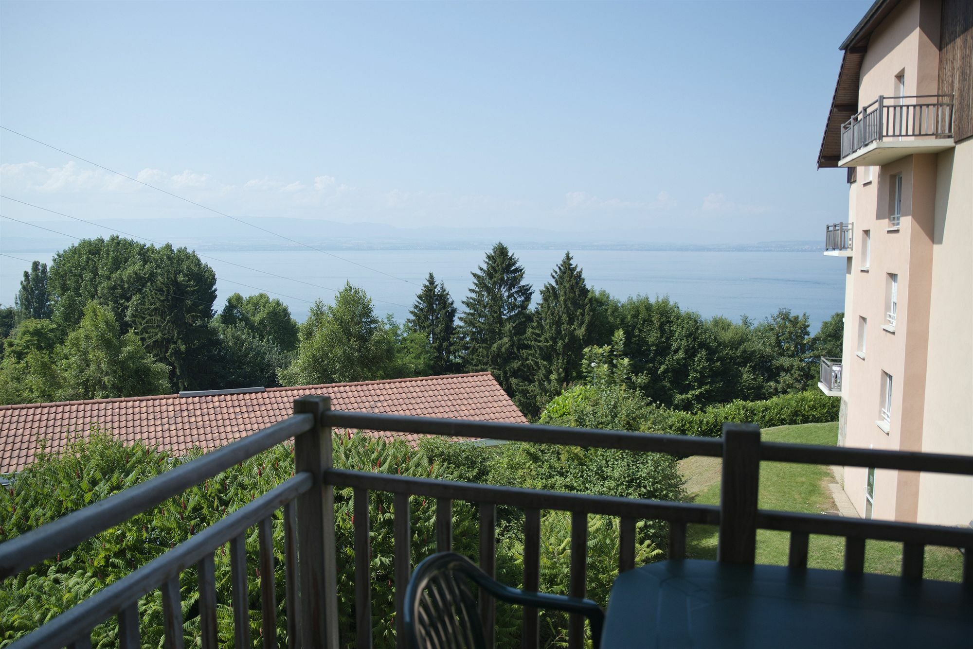 Zenitude Aparthotel Evian Les Terrasses Du Lac, Ascend Collection מראה חיצוני תמונה